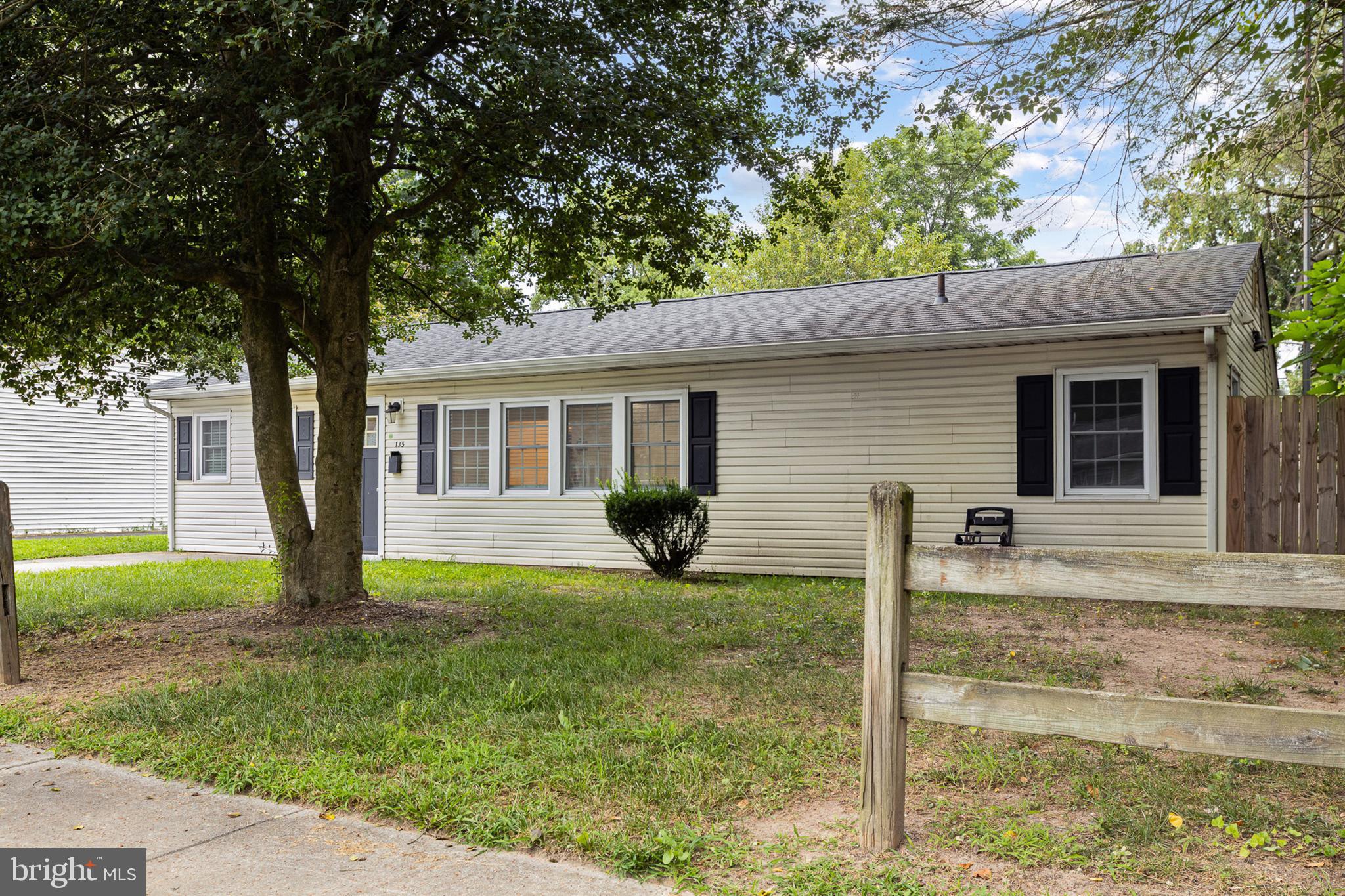 135 Woodbrook Road Dover, DE 19901 - Photo 2 of 26 Front