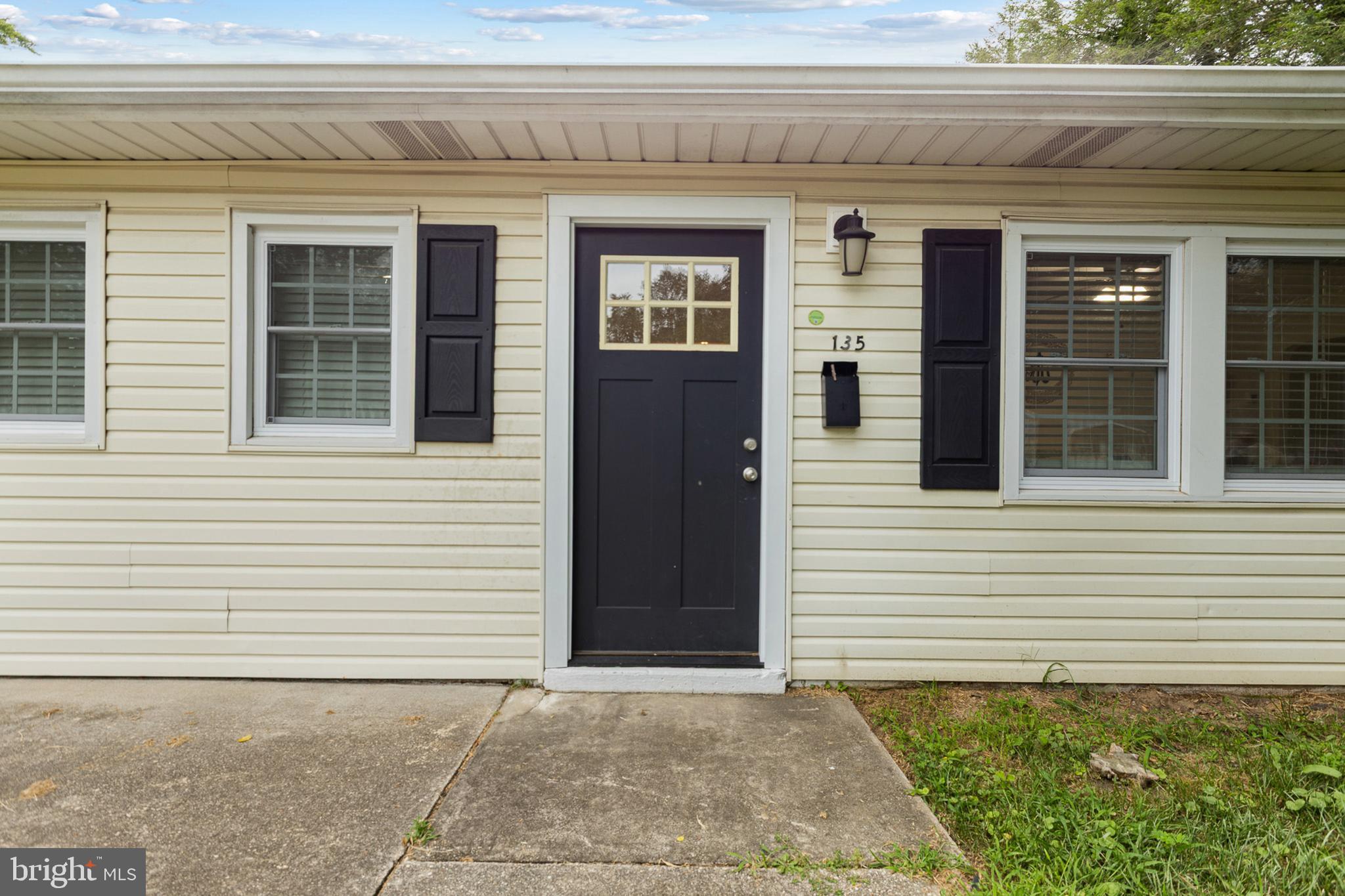 135 Woodbrook Road Dover, DE 19901 - Photo 4 of 26 Welcome Home!