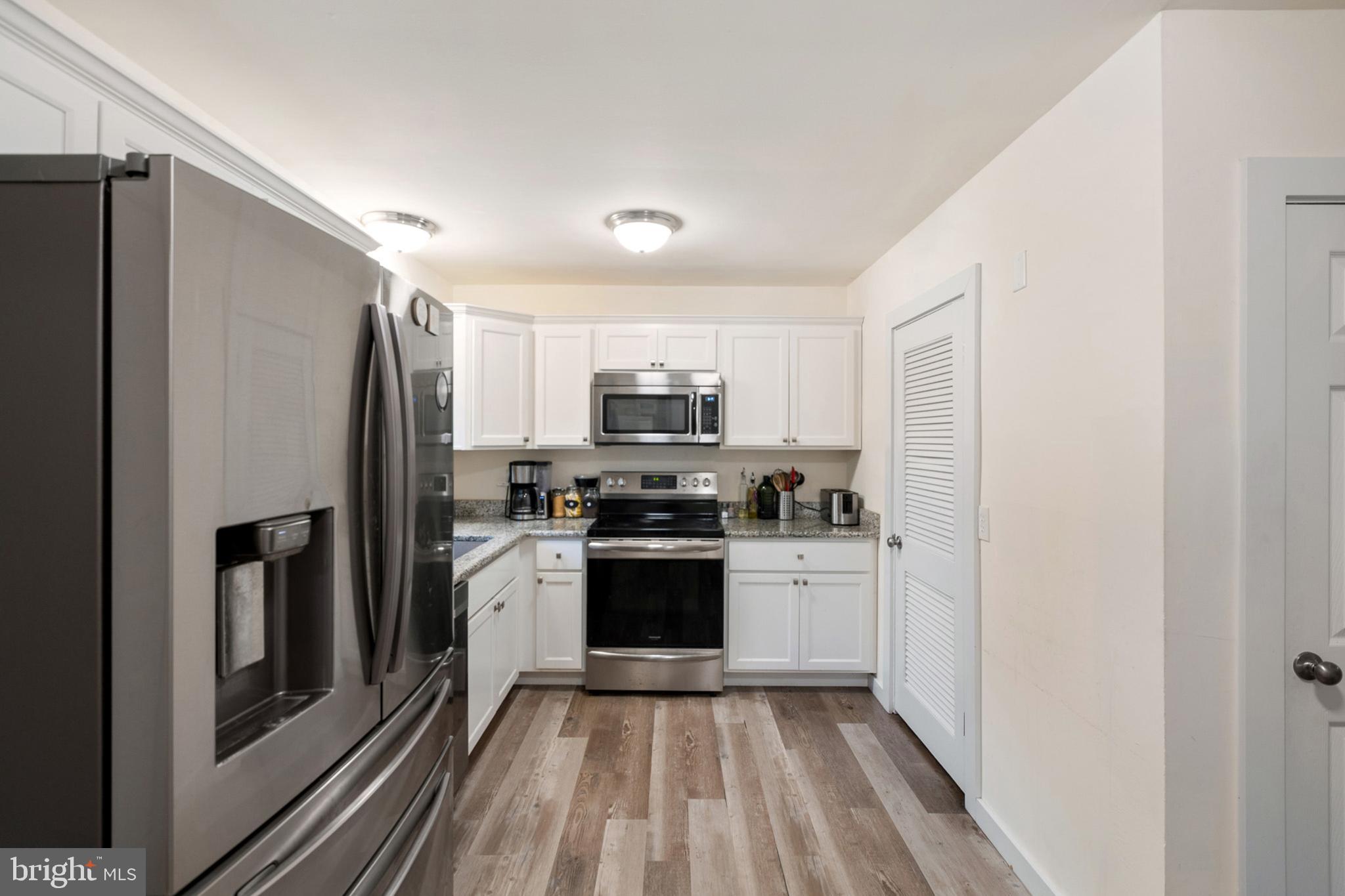 135 Woodbrook Road Dover, DE 19901 - Photo 7 of 26 Updated kitchen