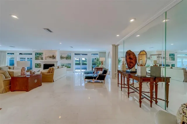 $6,700 | 921 Osceola Road, Belleair, FL 33756