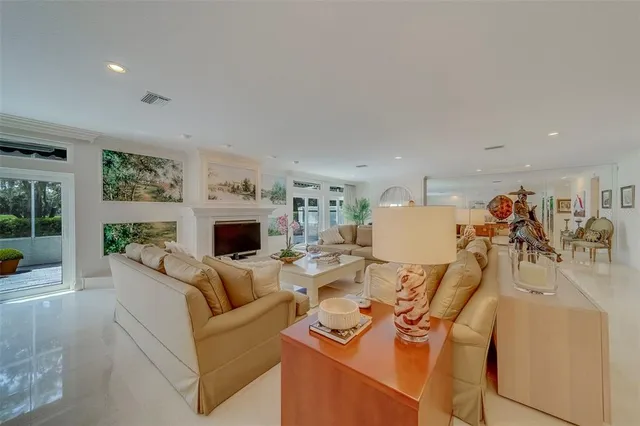 $6,700 | 921 Osceola Road, Belleair, FL 33756