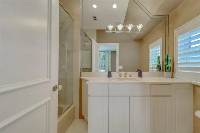 $6,700 | 921 Osceola Road, Belleair, FL 33756