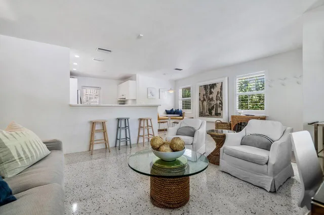 $5,200 | 612 Kanuga Drive, West Palm Beach, FL 33401