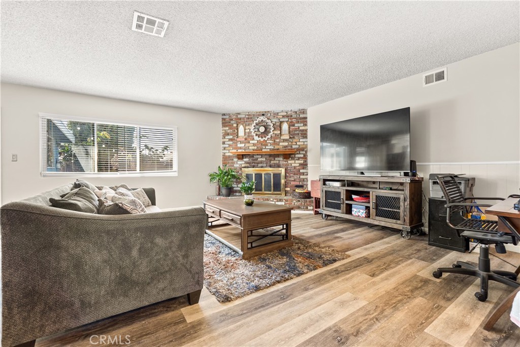 22737 Rashdall Avenue Carson, CA 90745 - Photo 12 of 57 living room