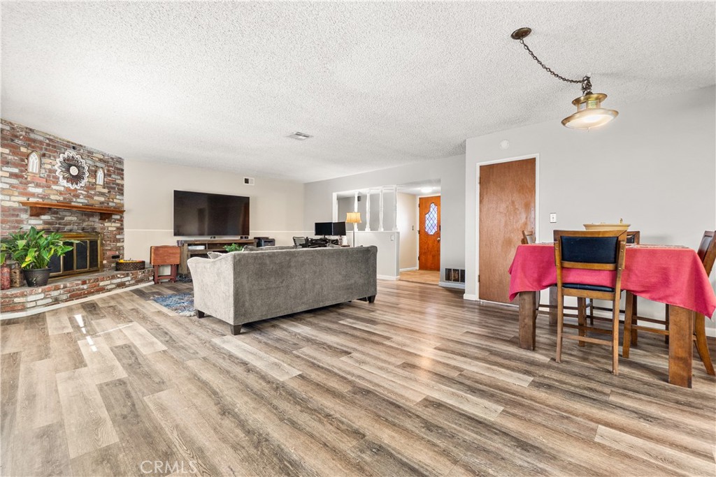 22737 Rashdall Avenue Carson, CA 90745 - Photo 14 of 57 living room