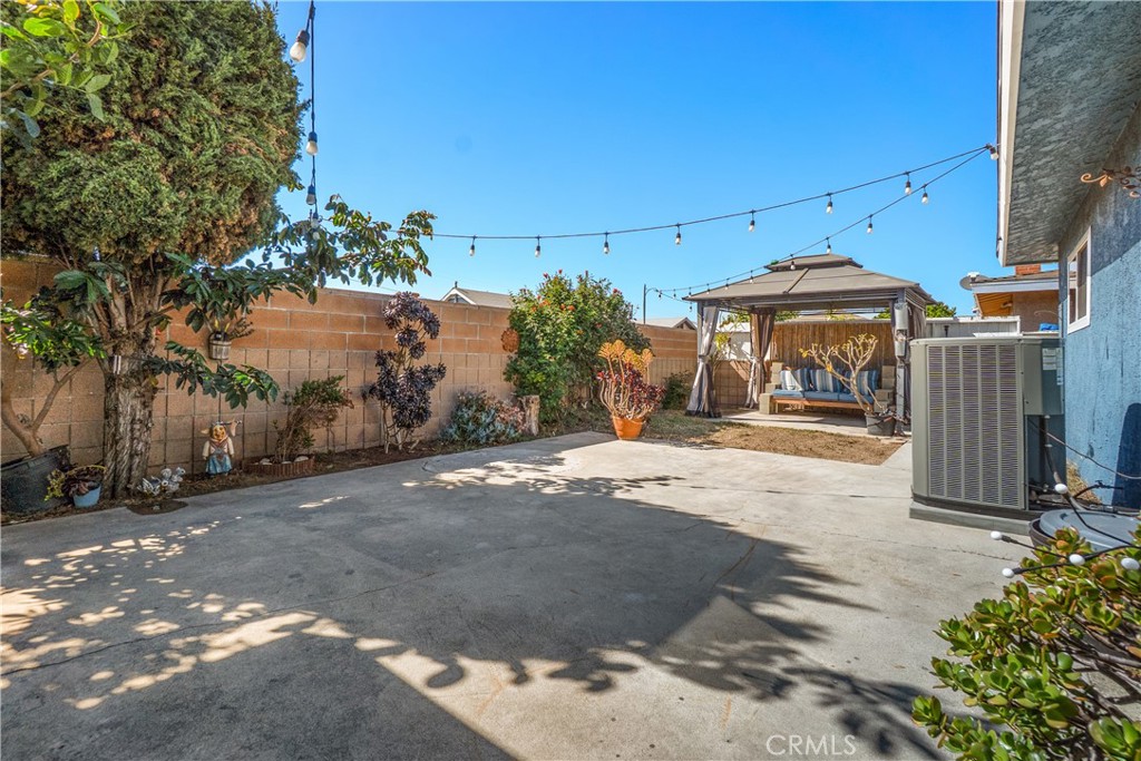 22737 Rashdall Avenue Carson, CA 90745 - Photo 40 of 57 backyard