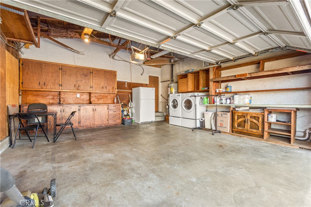 22737 Rashdall Avenue Carson, CA 90745 - Photo 49 of 57 garage