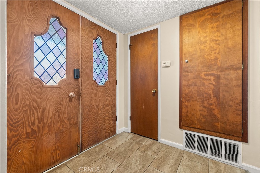 22737 Rashdall Avenue Carson, CA 90745 - Photo 7 of 57 front door interior