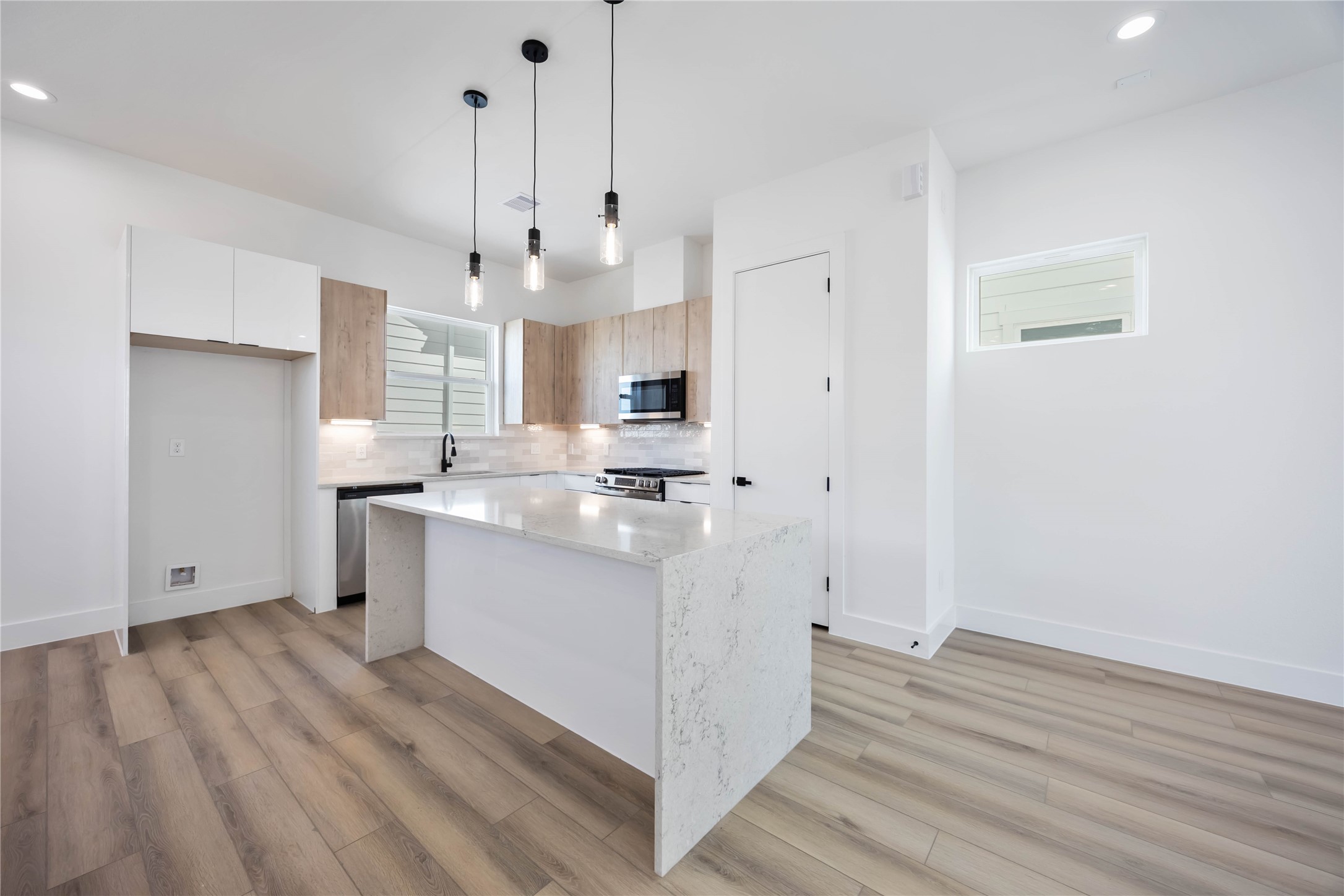 6735 Peerless Street, Unit C Houston, TX 77021 - Photo 4 of 27