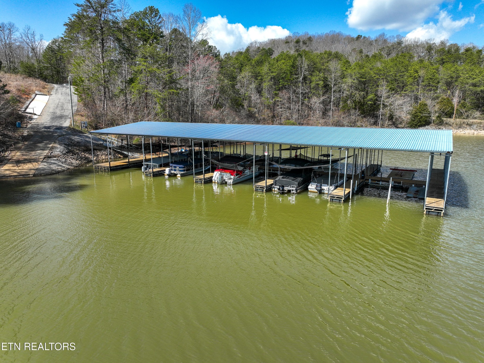 0 Springwater Run Madisonville, TN 37354 - Photo 18 of 20 a view of a swimming pool with lounge chair