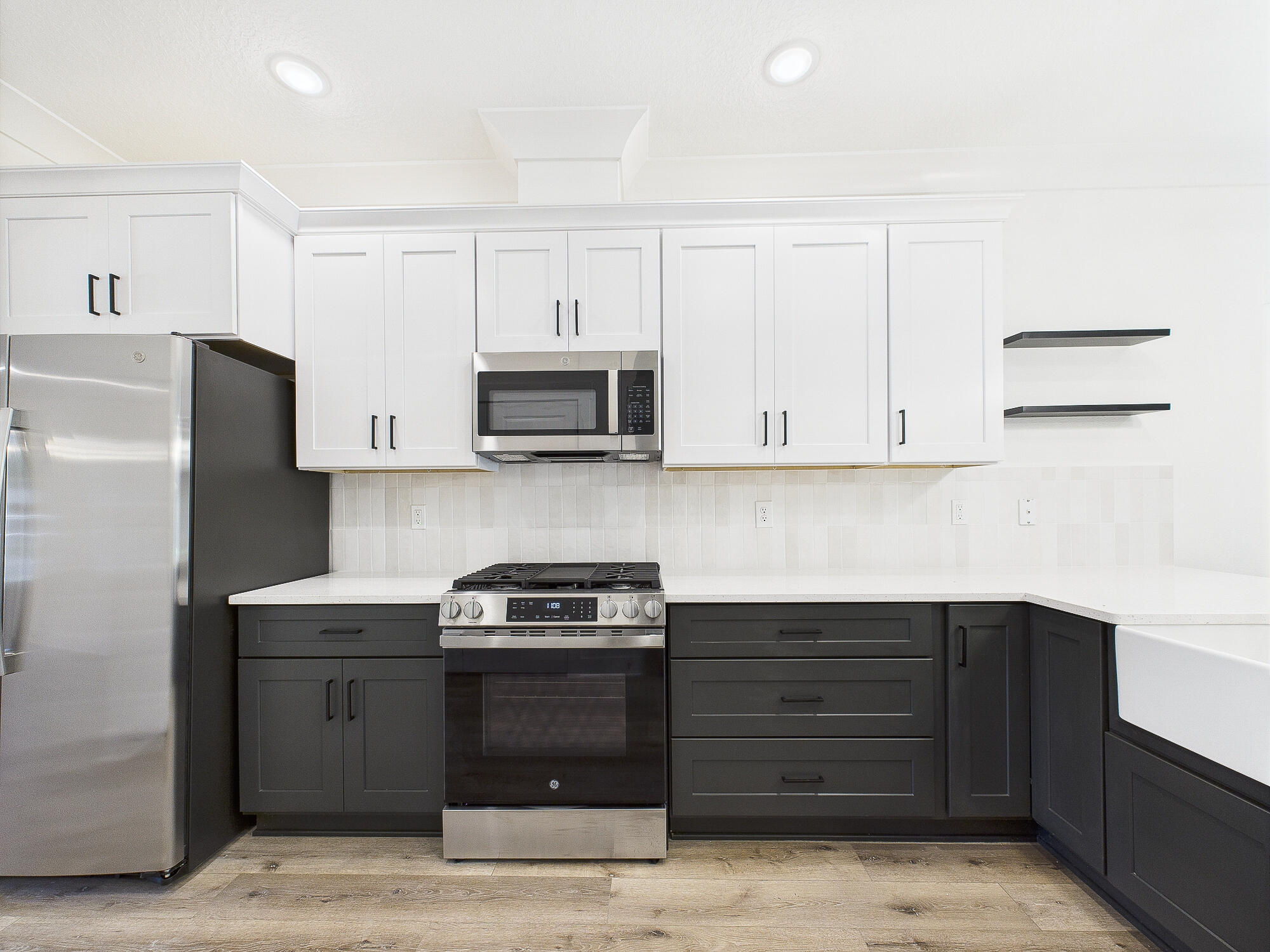 1575 Pine Street Niceville, FL 32578 - Photo 17 of 44 Kitchen