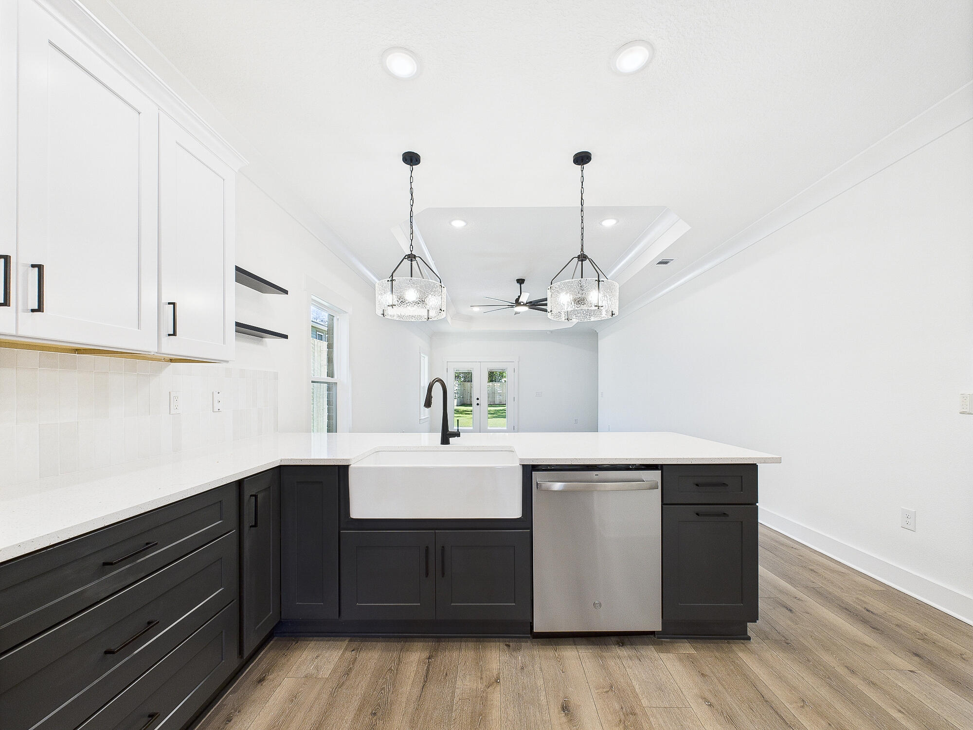 1575 Pine Street Niceville, FL 32578 - Photo 18 of 44 Kitchen