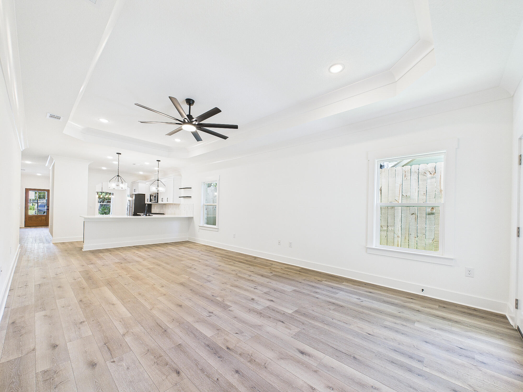 1575 Pine Street Niceville, FL 32578 - Photo 21 of 44 Living Room