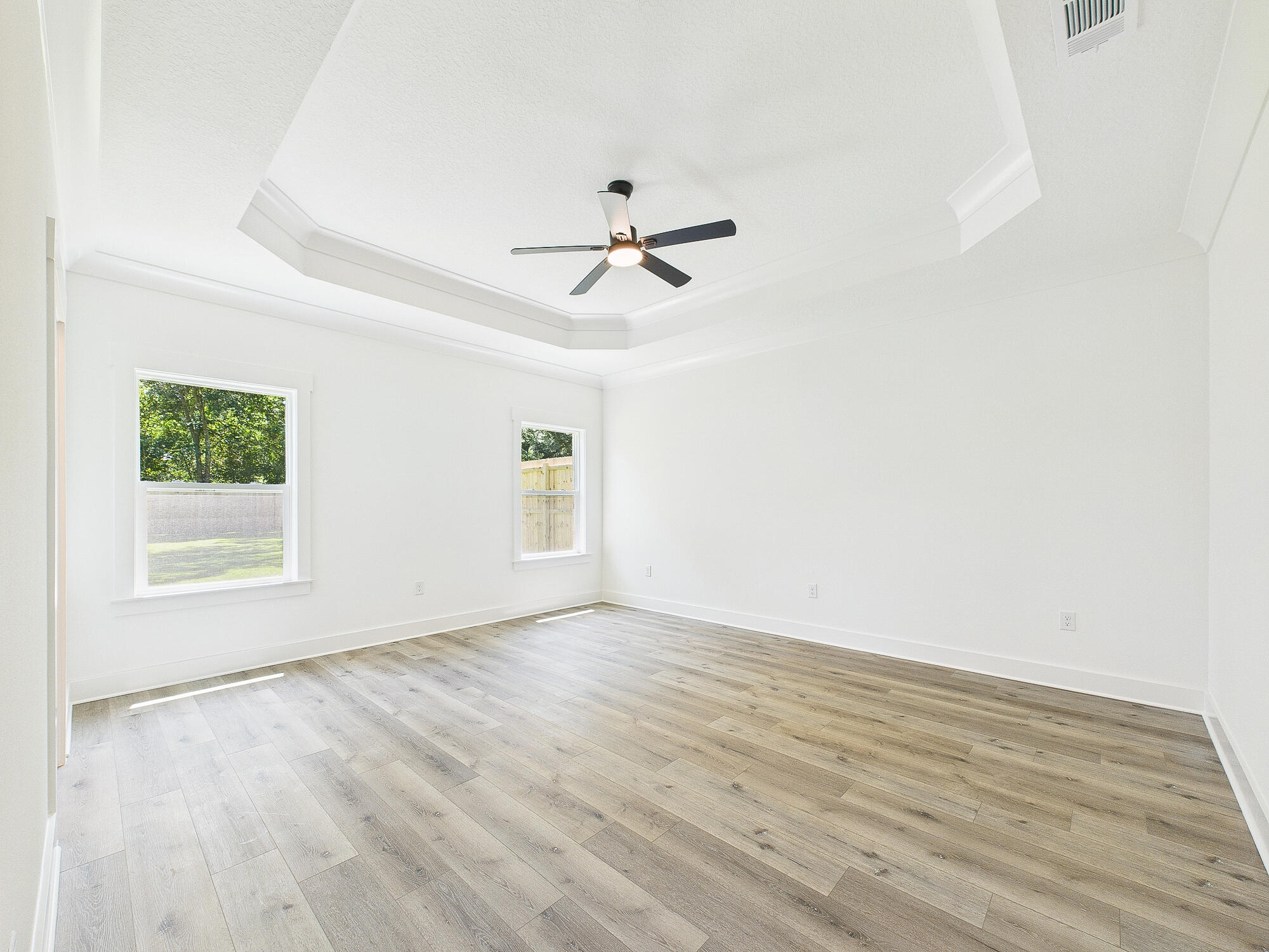 1575 Pine Street Niceville, FL 32578 - Photo 22 of 44 Primary Bedroom