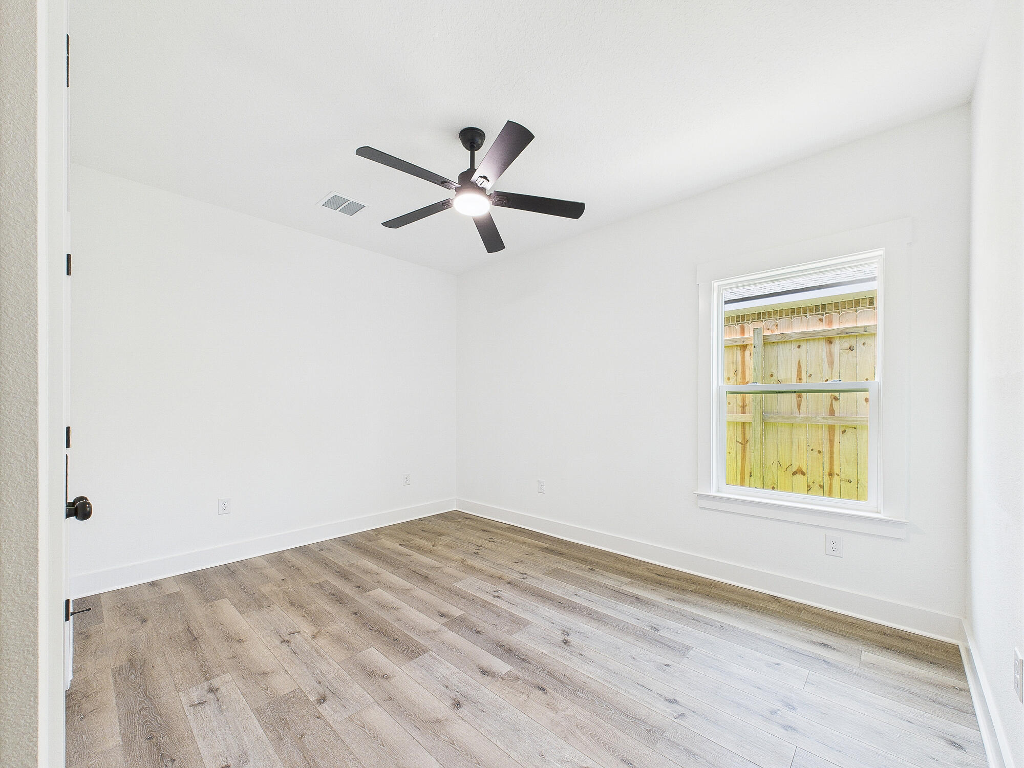 1575 Pine Street Niceville, FL 32578 - Photo 35 of 44 Bedroom