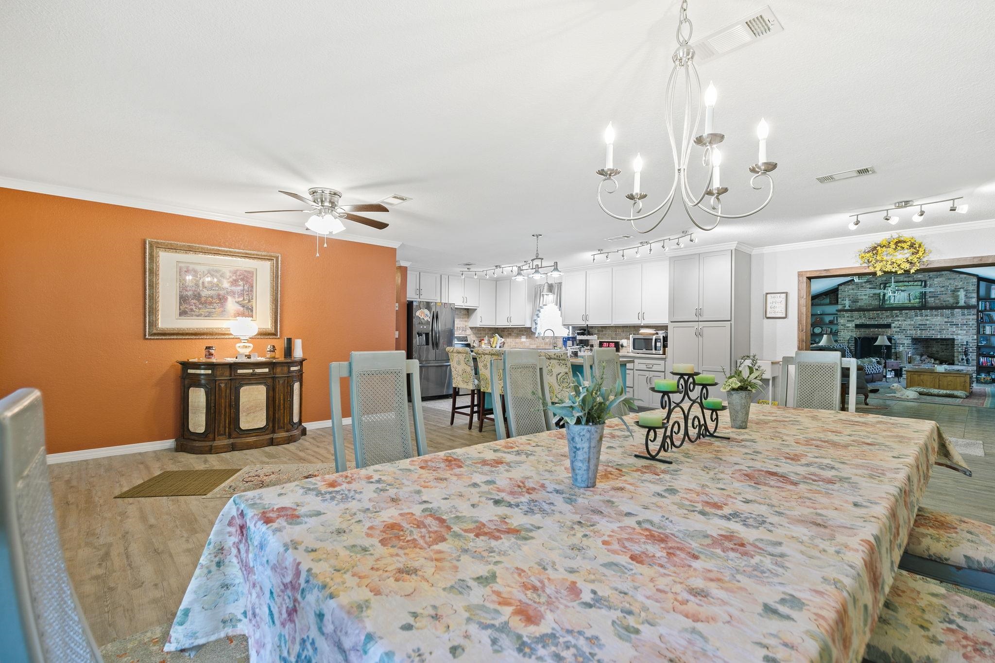 13017 5th Street Lillian, AL 36549 - Photo 9 of 58 DiningArea
