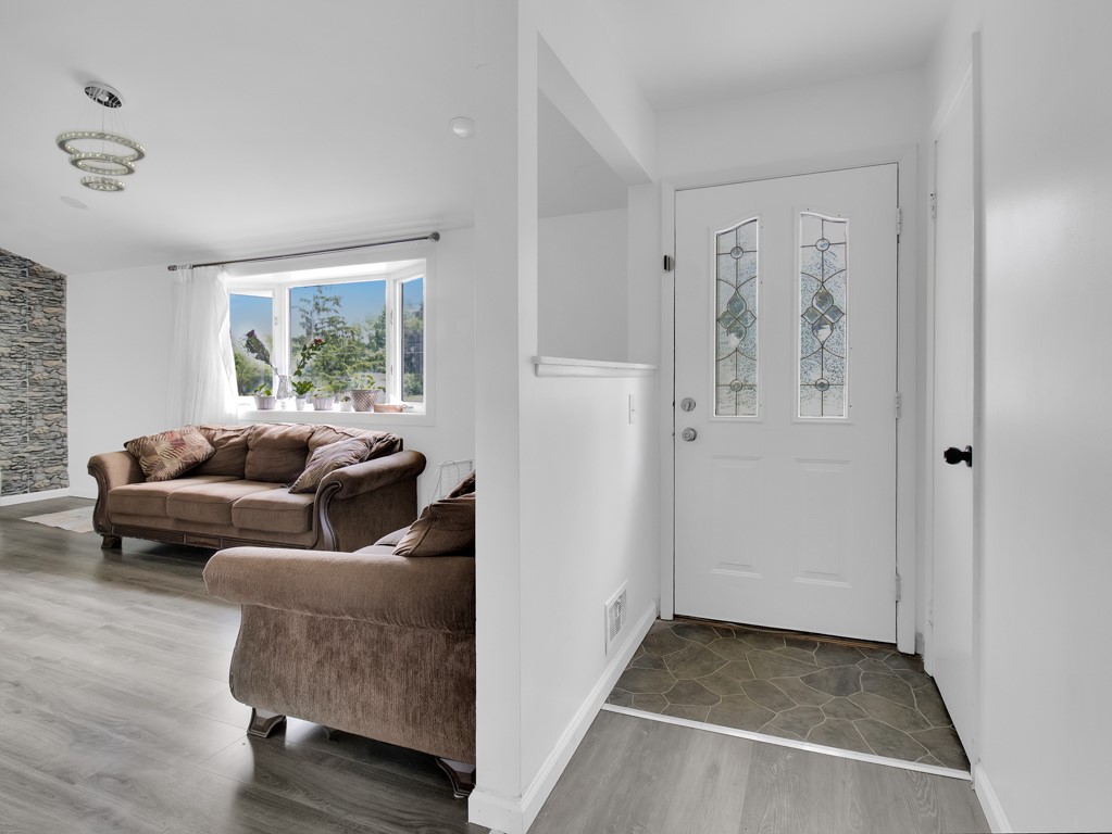 449 Pinnacle Road Henrietta, NY 14623 - Photo 14 of 44