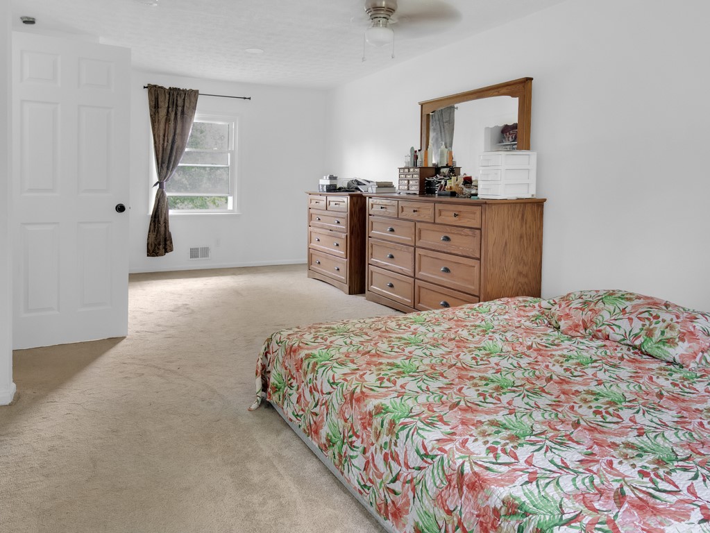 449 Pinnacle Road Henrietta, NY 14623 - Photo 23 of 44 master bedroom