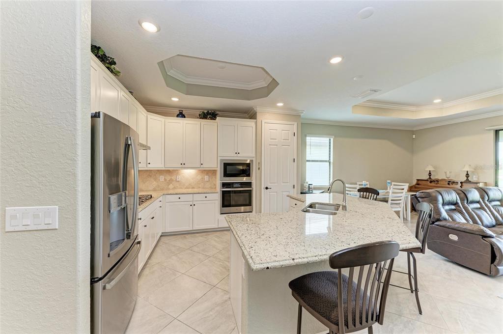 5810 Brandon Run Bradenton, FL 34211 - Photo 7 of 65