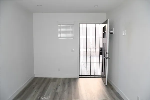 $2,295 | 994 Valencia Street, Unit 108, Costa Mesa, CA 92626