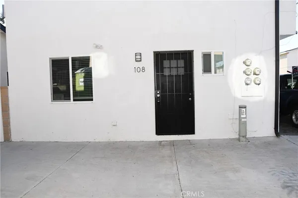 $2,295 | 994 Valencia Street, Unit 108, Costa Mesa, CA 92626