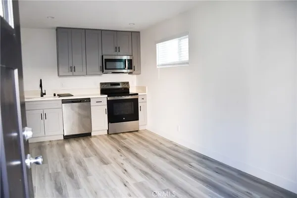 $2,295 | 994 Valencia Street, Unit 108, Costa Mesa, CA 92626