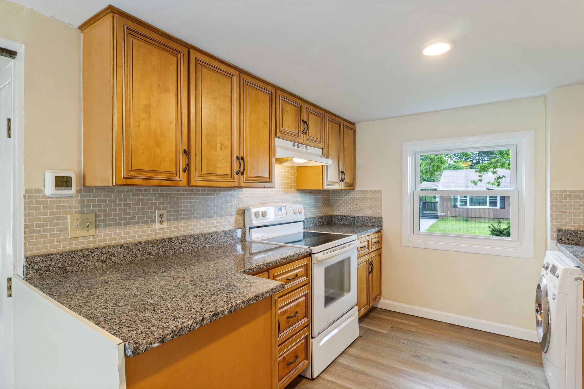 267 Pioneer Road Rye, NH 03870 - Photo 12 of 38