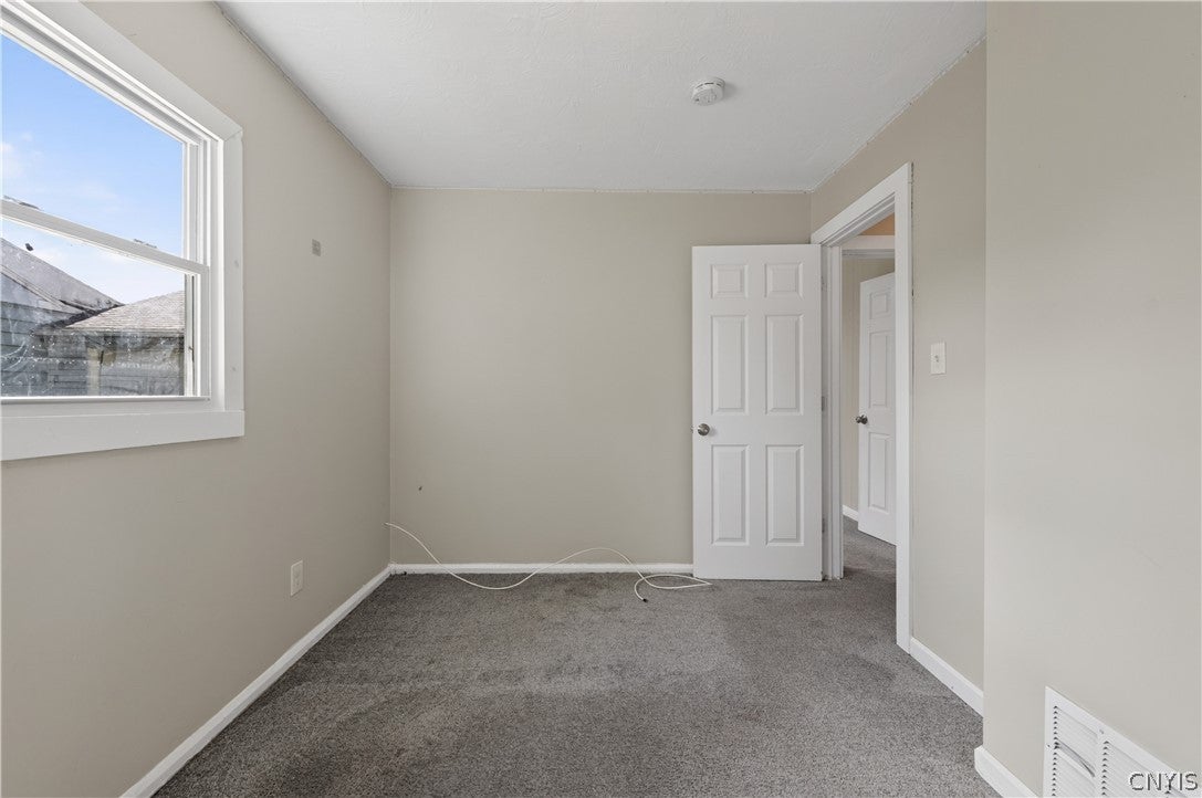 115 Lindbergh Road Syracuse, NY 13205 - Photo 16 of 29 Gallery Image 16