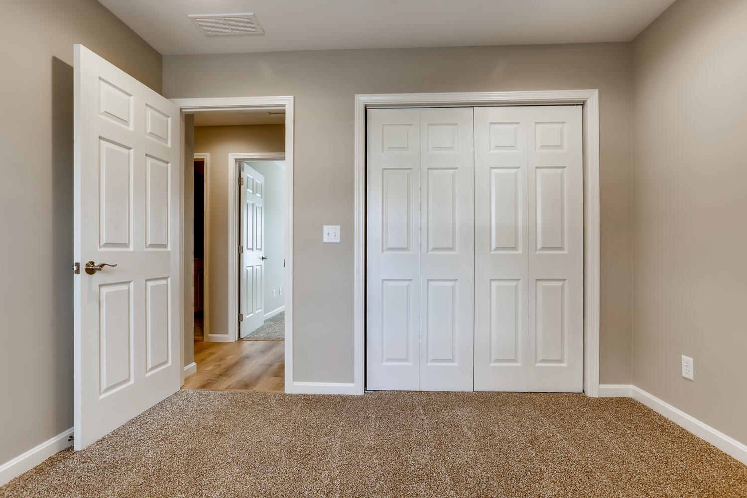 609 East Riverside Drive Evansville, IN 47713 - Photo 20 of 25 Gallery Image 20