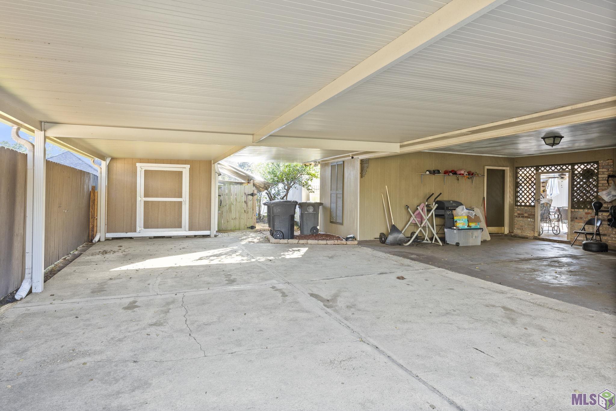 16342 Missionary Ridge Avenue Baton Rouge, LA 70817 - Photo 4 of 24