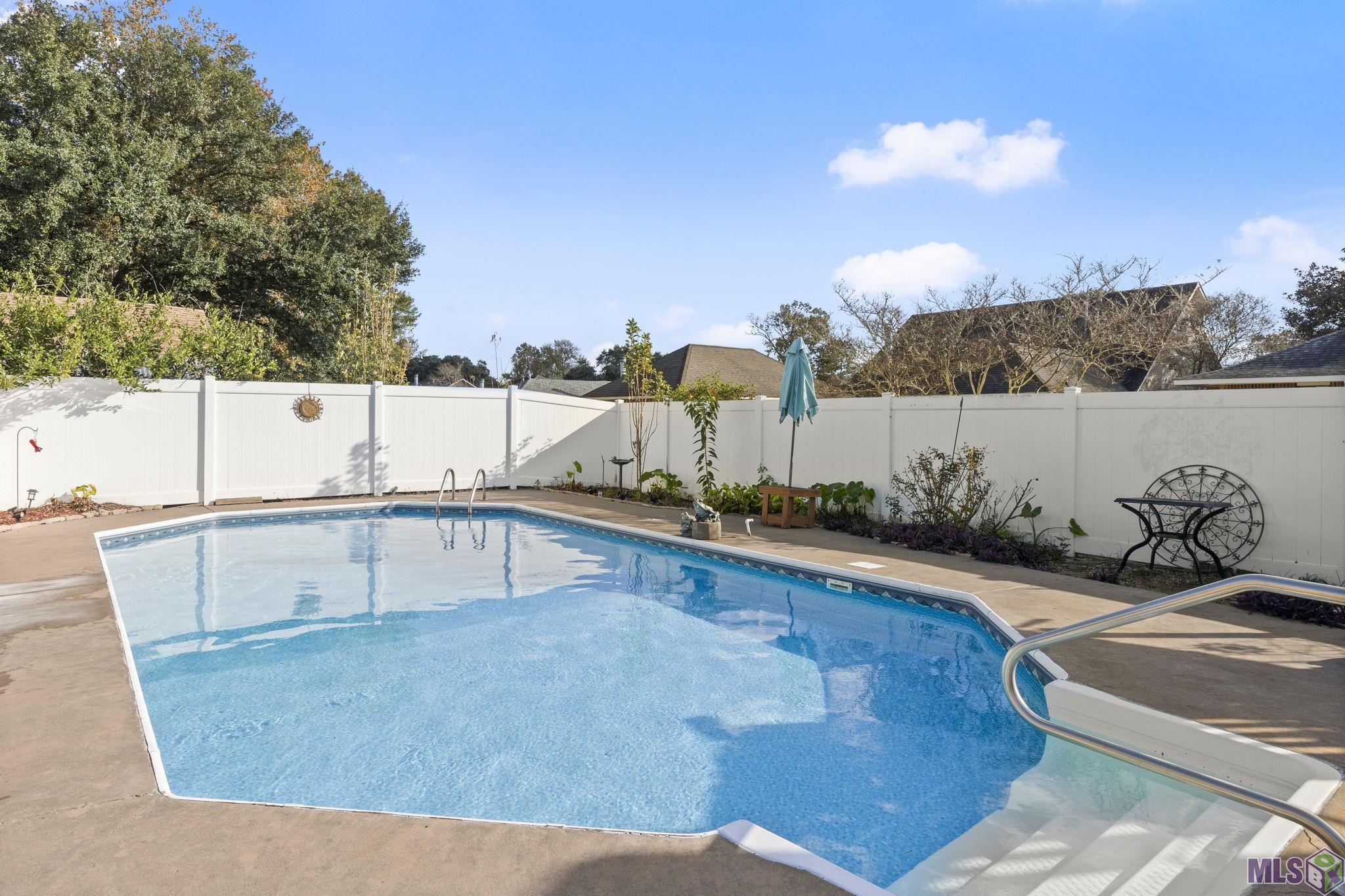 16342 Missionary Ridge Avenue Baton Rouge, LA 70817 - Photo 5 of 24