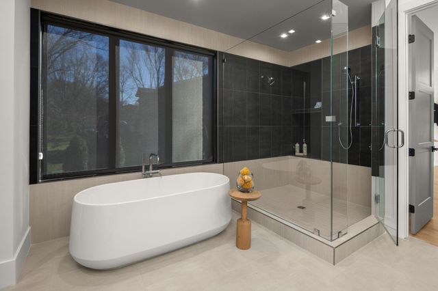 $4,210,000 | 722 Wilson Pike, Brentwood, TN 37027