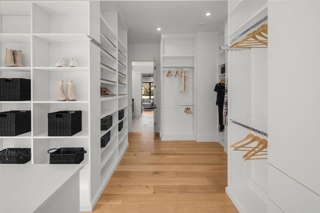 $4,210,000 | 722 Wilson Pike, Brentwood, TN 37027