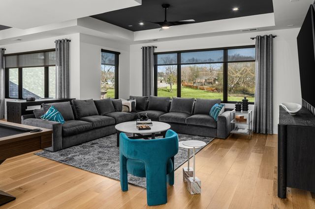 $4,210,000 | 722 Wilson Pike, Brentwood, TN 37027