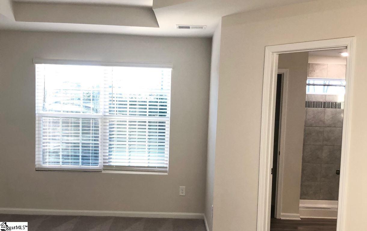 239 East Compass Way Easley, SC 29640 - Photo 4 of 11 Gallery Image 4