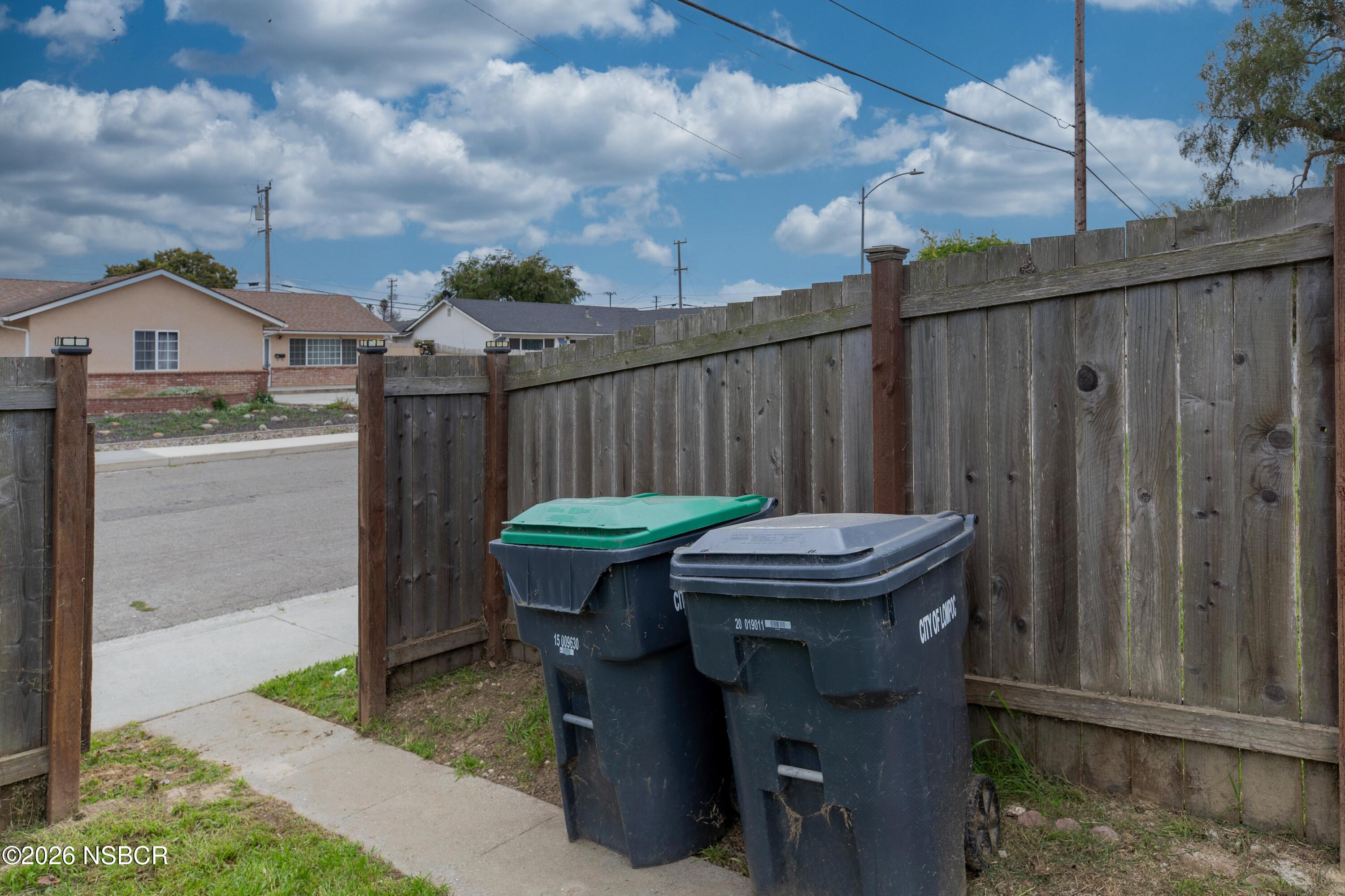 901 Alden Avenue Lompoc, CA 93436 - Photo 36 of 42 a backyard of a house with table and chairs