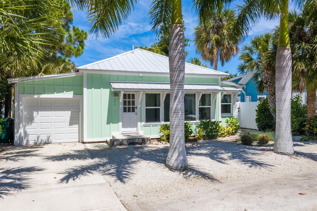 504 Spring Avenue Anna Maria, FL 34216 - Photo 3 of 19