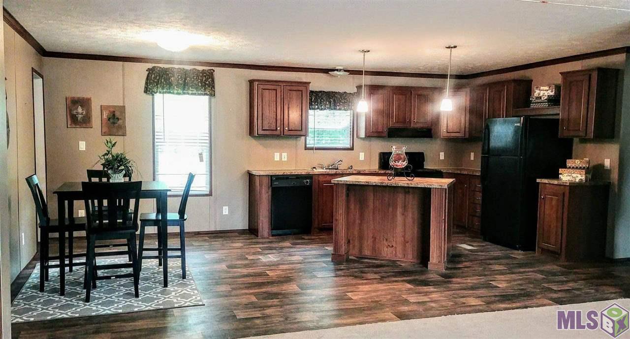 9955 Magnolia Road Denham Springs, LA 70706 - Photo 3 of 6