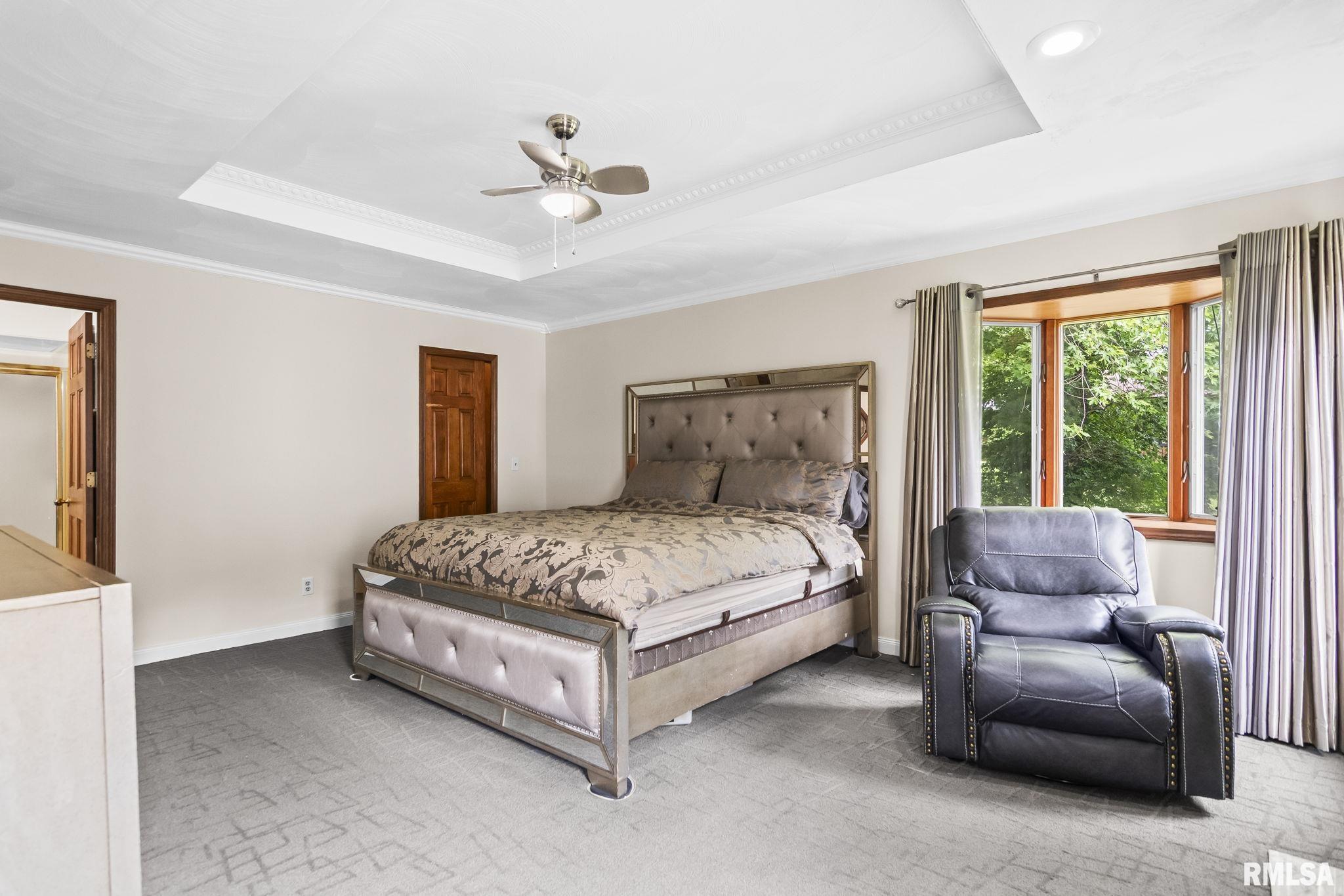 2125 Shabbona Drive Springfield, IL 62702 - Photo 14 of 53