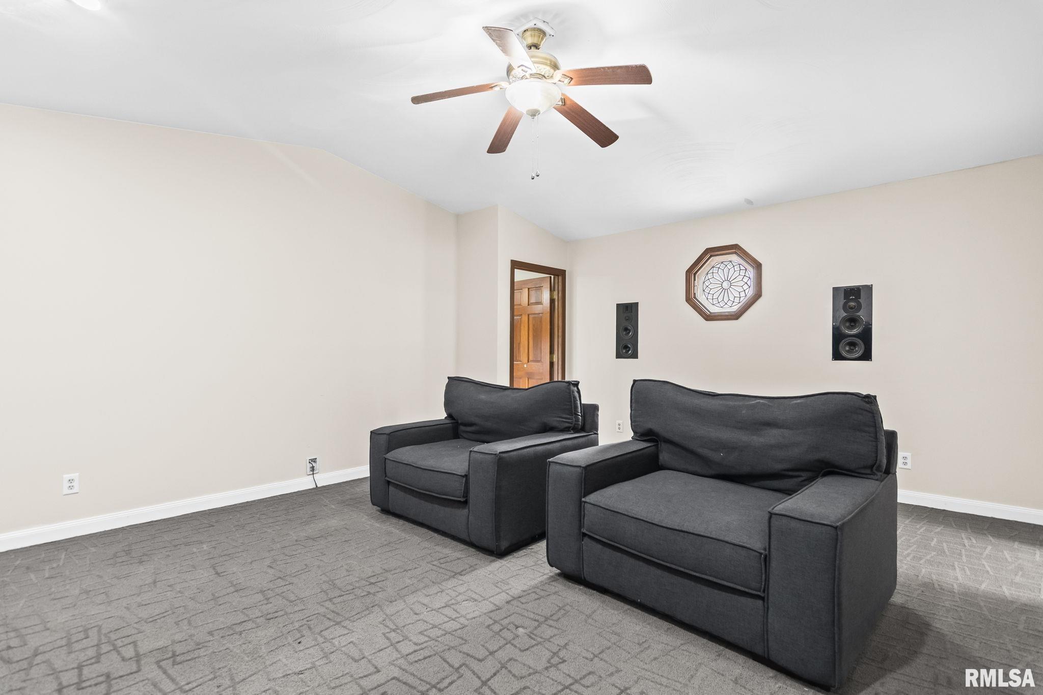 2125 Shabbona Drive Springfield, IL 62702 - Photo 21 of 53