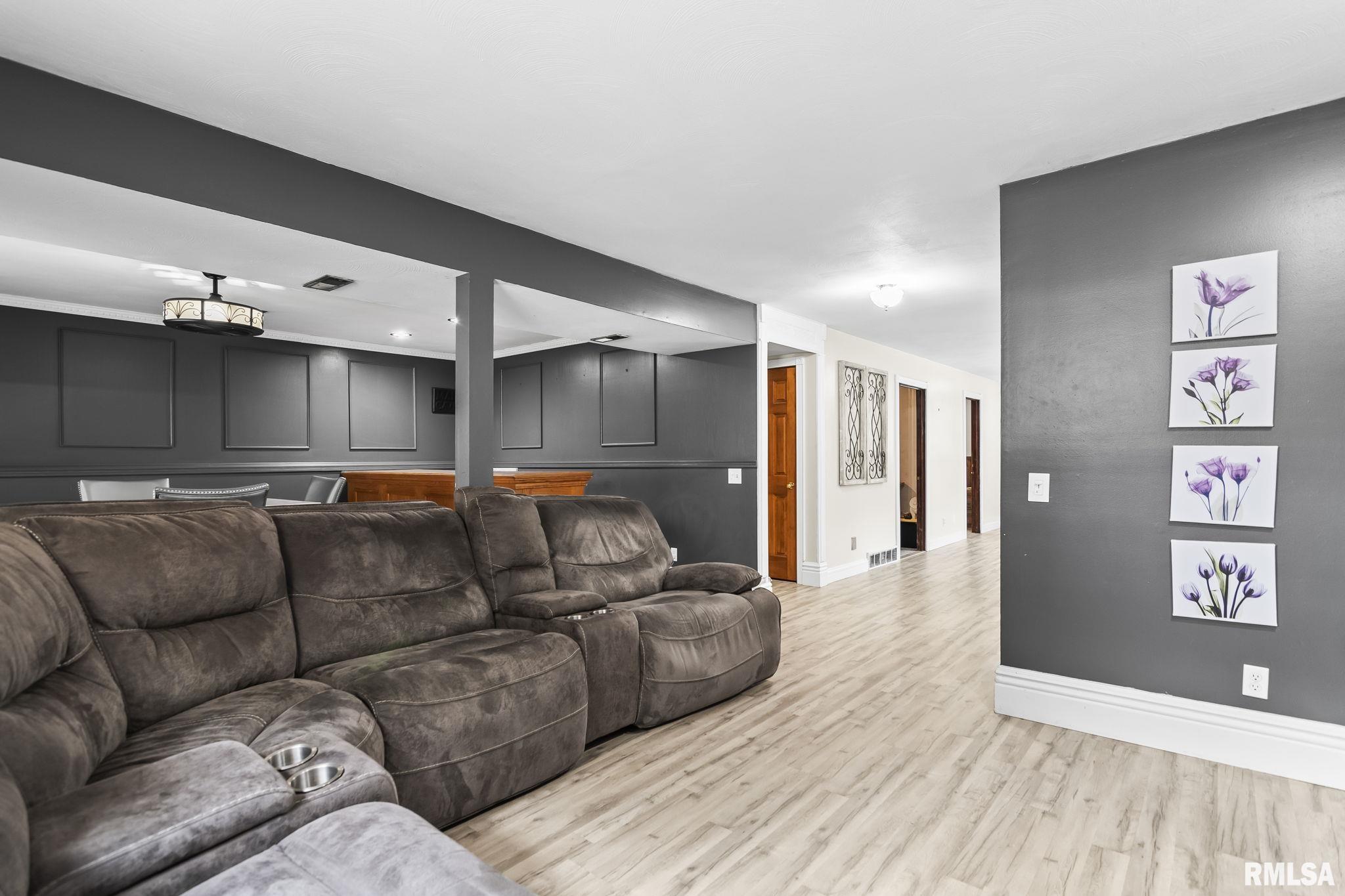 2125 Shabbona Drive Springfield, IL 62702 - Photo 24 of 53