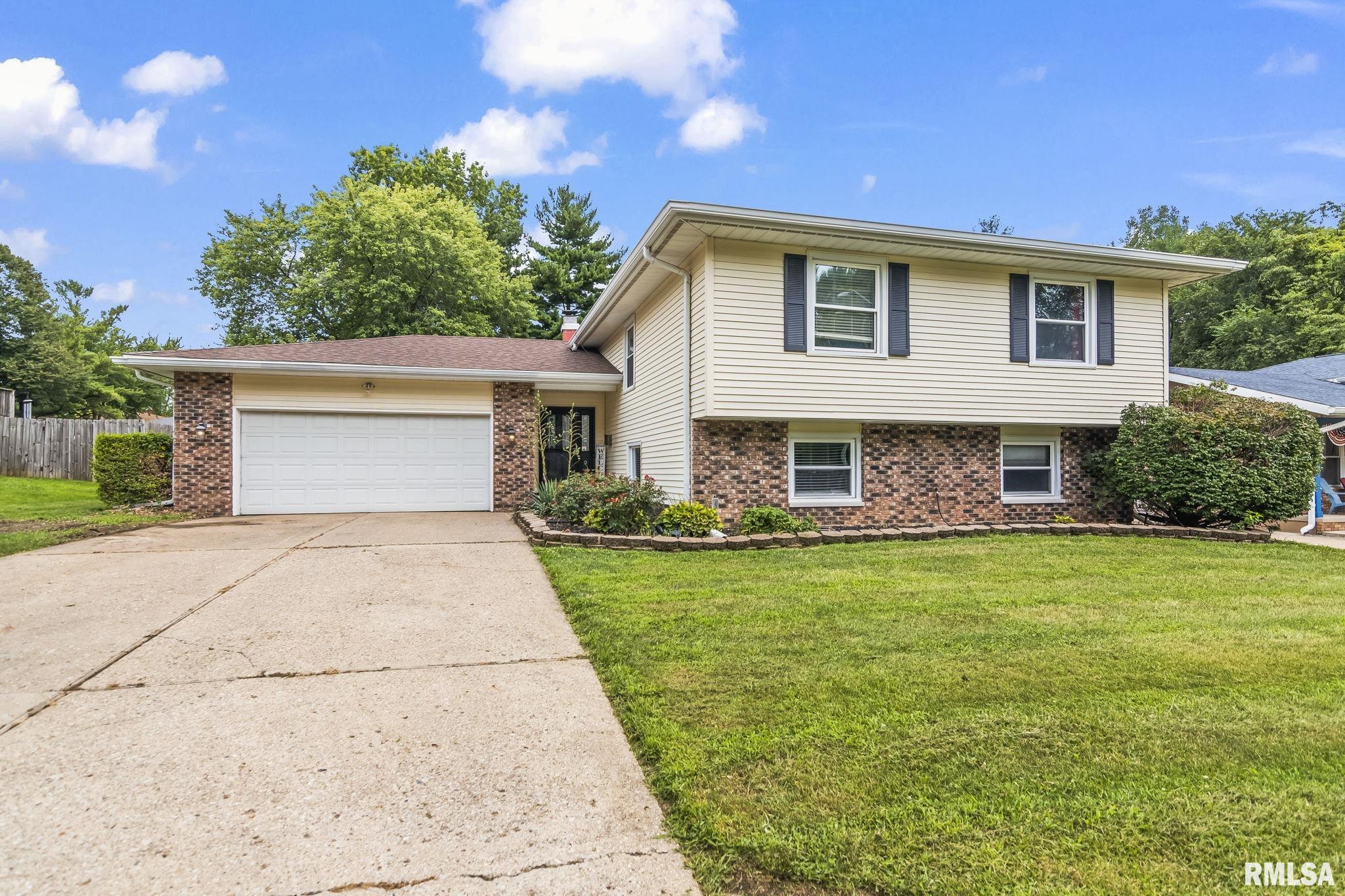 2125 Shabbona Drive Springfield, IL 62702 - Photo 3 of 53