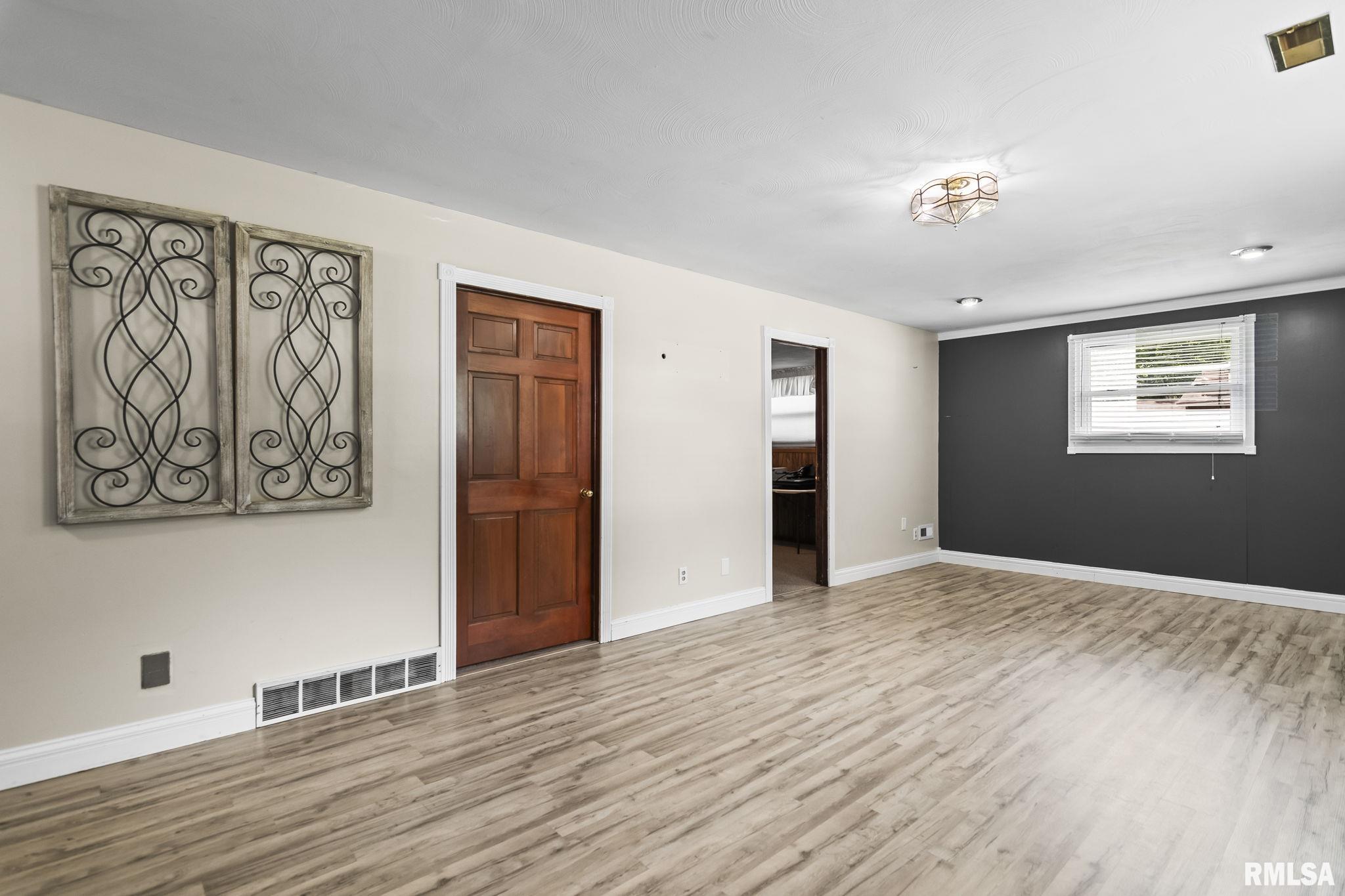 2125 Shabbona Drive Springfield, IL 62702 - Photo 31 of 53