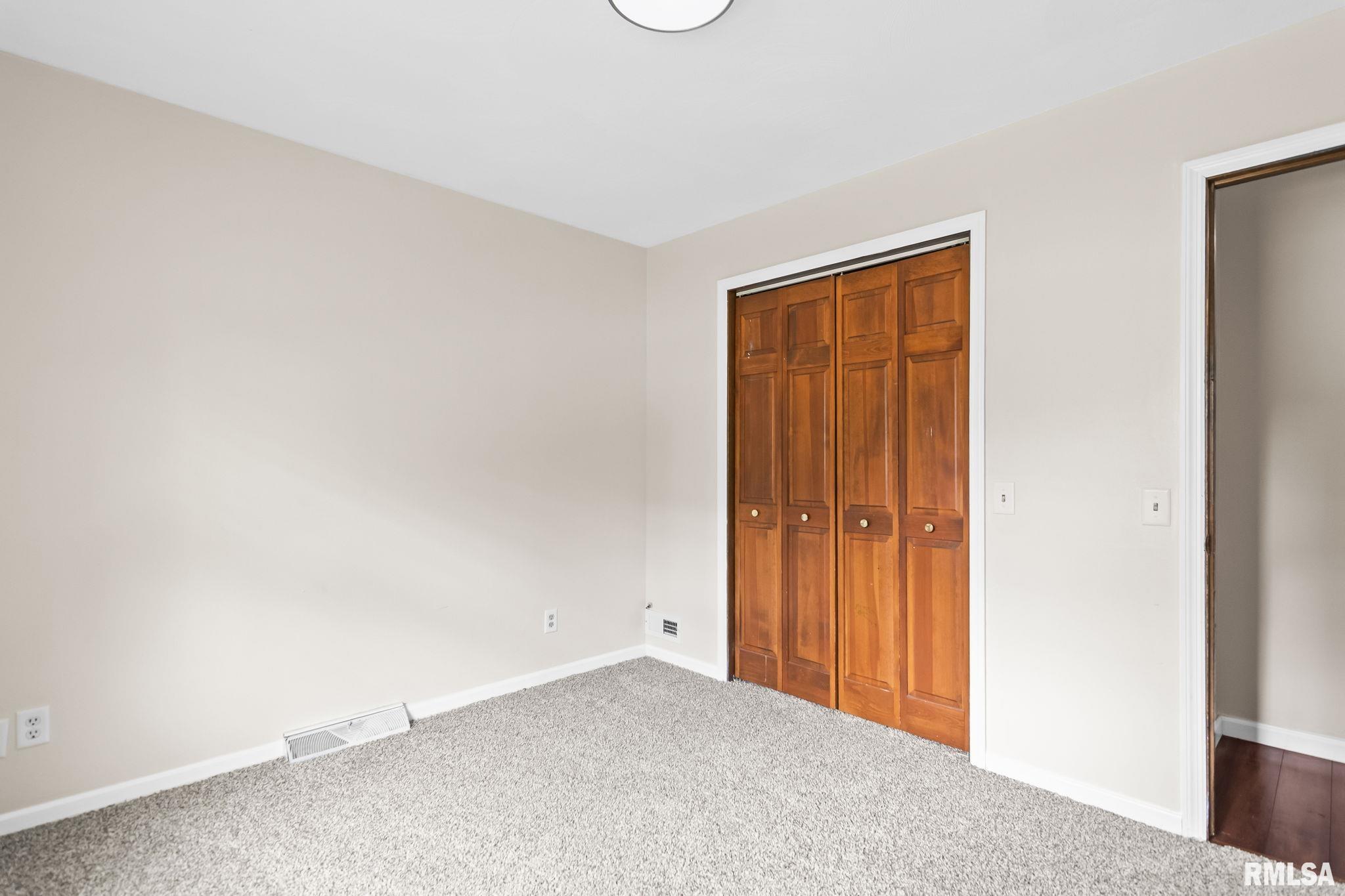 2125 Shabbona Drive Springfield, IL 62702 - Photo 38 of 53