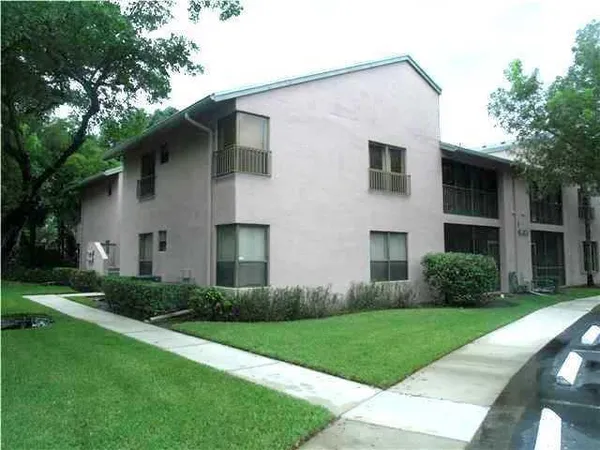 $2,049 | 3929 Carambola Circle North, Unit 2902, Coconut Creek, FL 33066