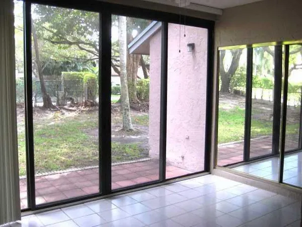$2,049 | 3929 Carambola Circle North, Unit 2902, Coconut Creek, FL 33066
