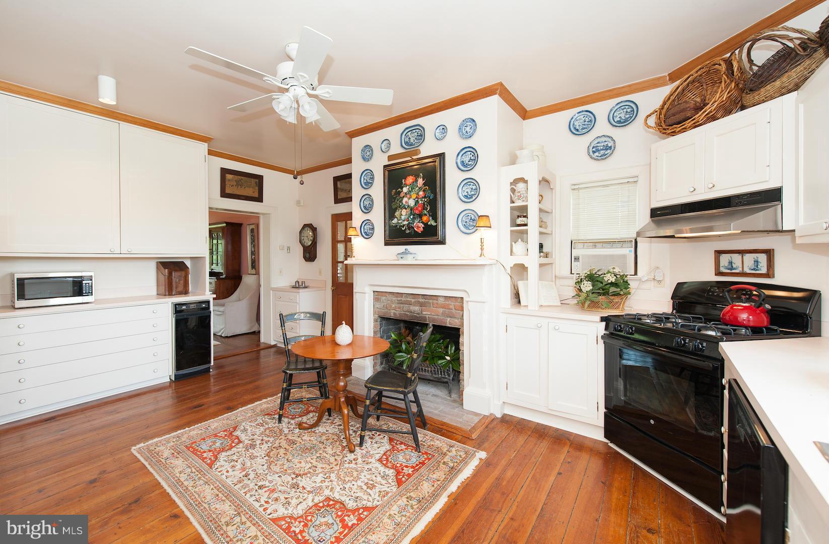 1837 Bordens Spring Road White Post, VA 22663 - Photo 16 of 30 Country Kitchen