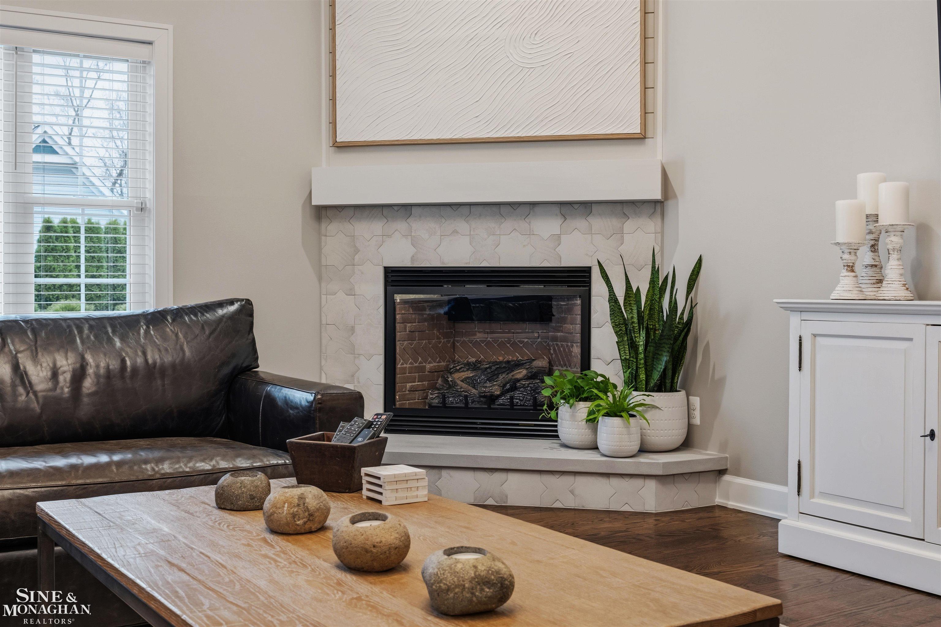 174 Kerby Road Grosse Pointe, MI 48236 - Photo 14 of 64 Great Room Fireplace