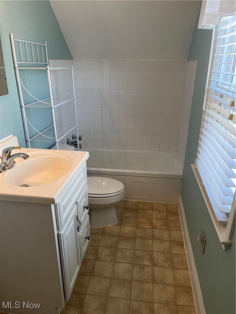 29946 Enid Road Wickliffe, OH 44092 - Photo 39 of 50 Full bathroom upstairs