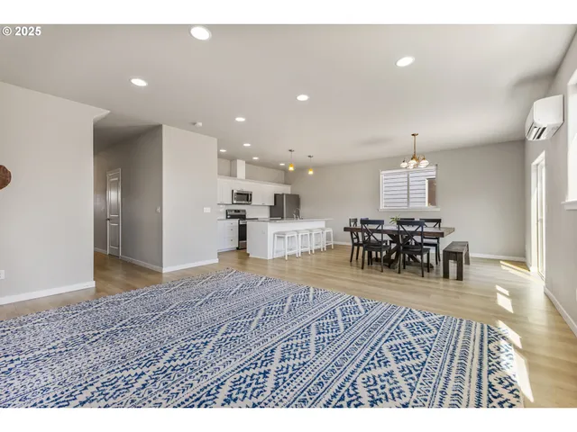 $440,000 | 1502 Timothy Street, Philomath, OR 97370